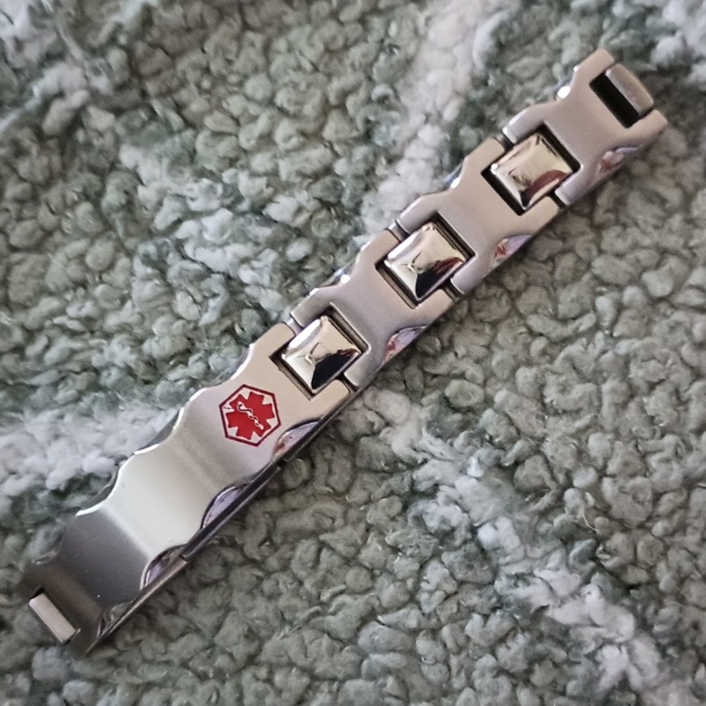 NWOT Stainless Steel Med Alert ID Bracelet UNISEX